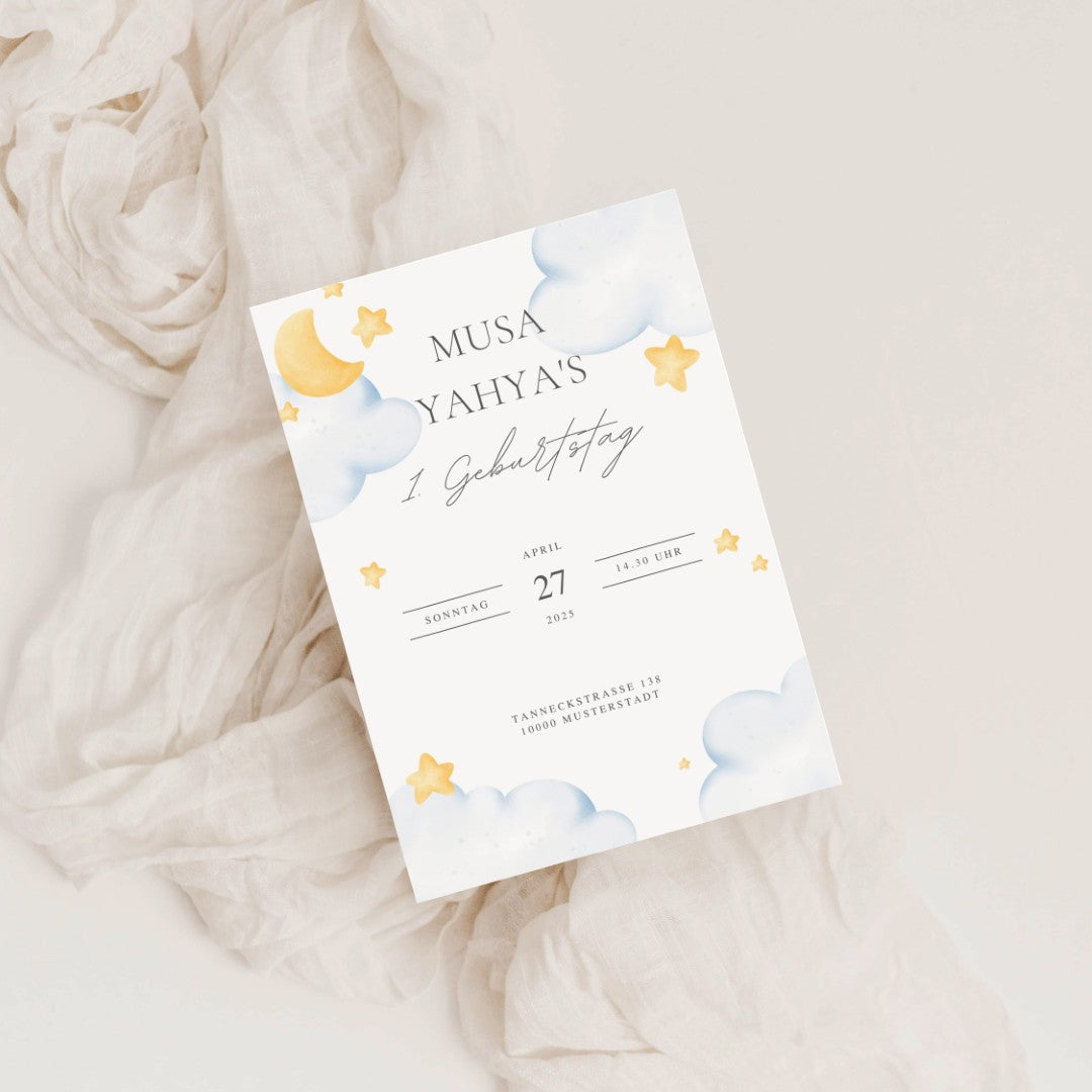 Einladungskarte Geburtstag – Wolken, Sterne & Mond Design