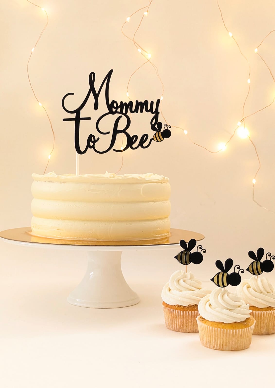 Charmantes 'Mommy to Bee' Cake Topper-Set für Babyshower – Bienen-Thema