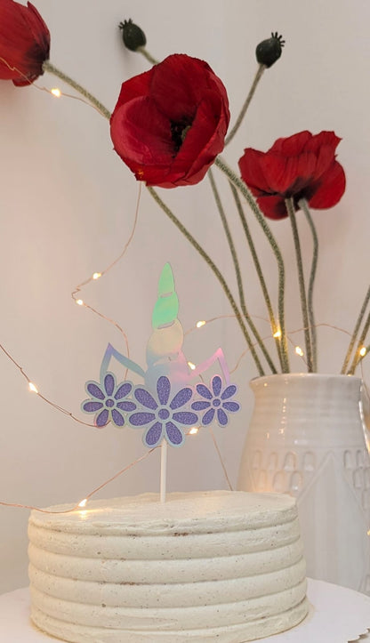 Einhorn Tortendeko – Zauberhafter Cake Topper für magische Momente