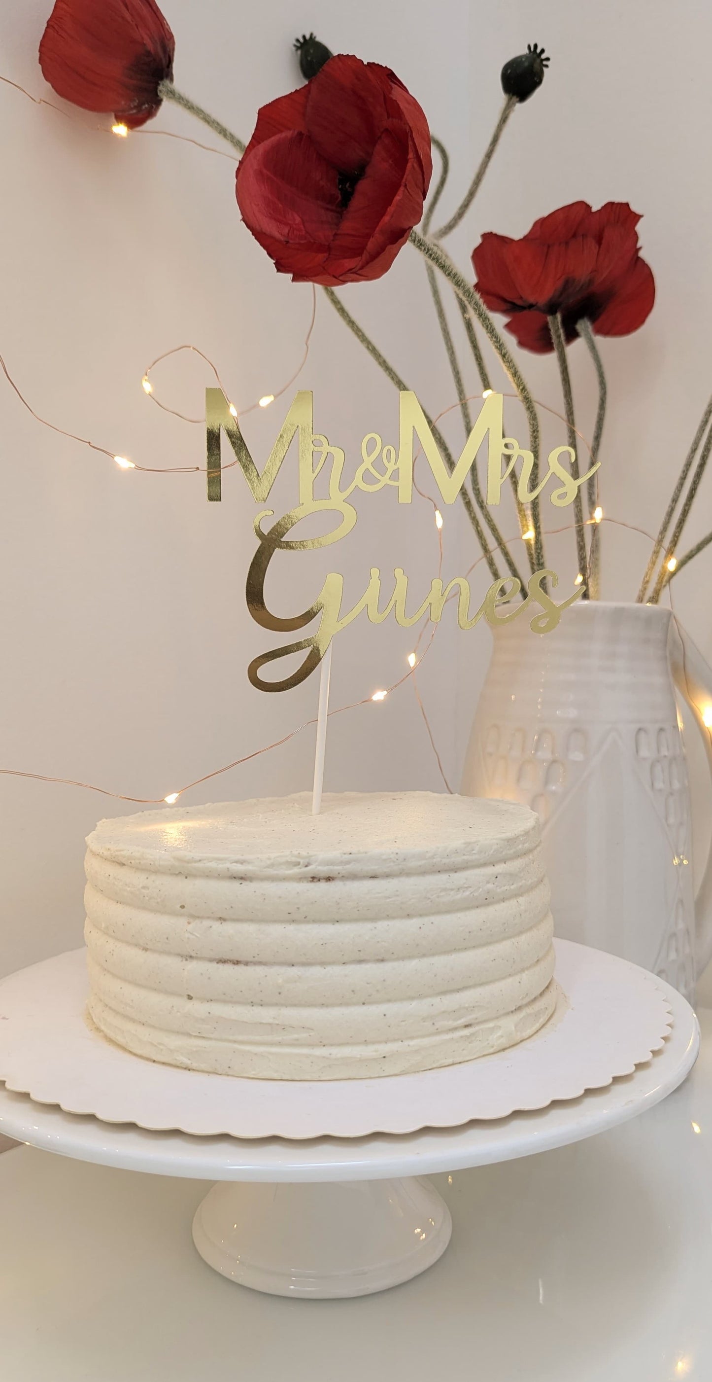 Mr & Mrs Cake Topper – Personalisierte Tortendeko in Gold