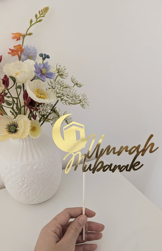 Umrah Mubarak Tortendeko – Goldener Cake Topper mit Kaaba & Halbmond
