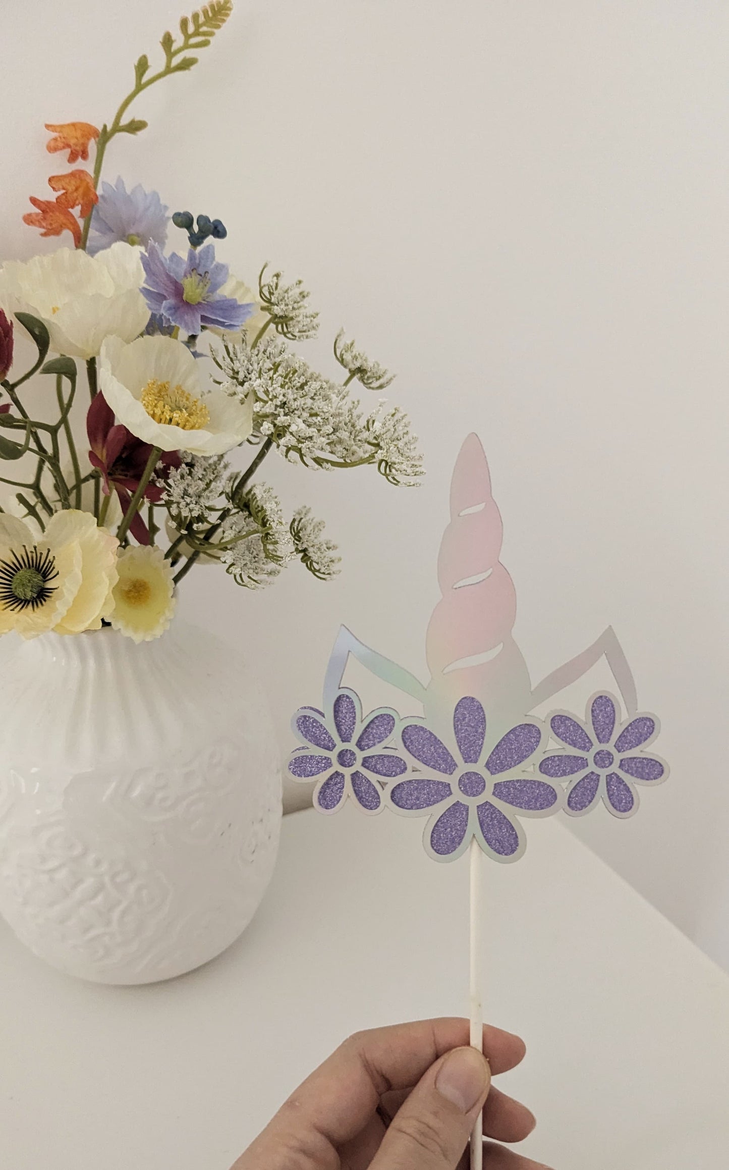 Einhorn Tortendeko – Zauberhafter Cake Topper für magische Momente