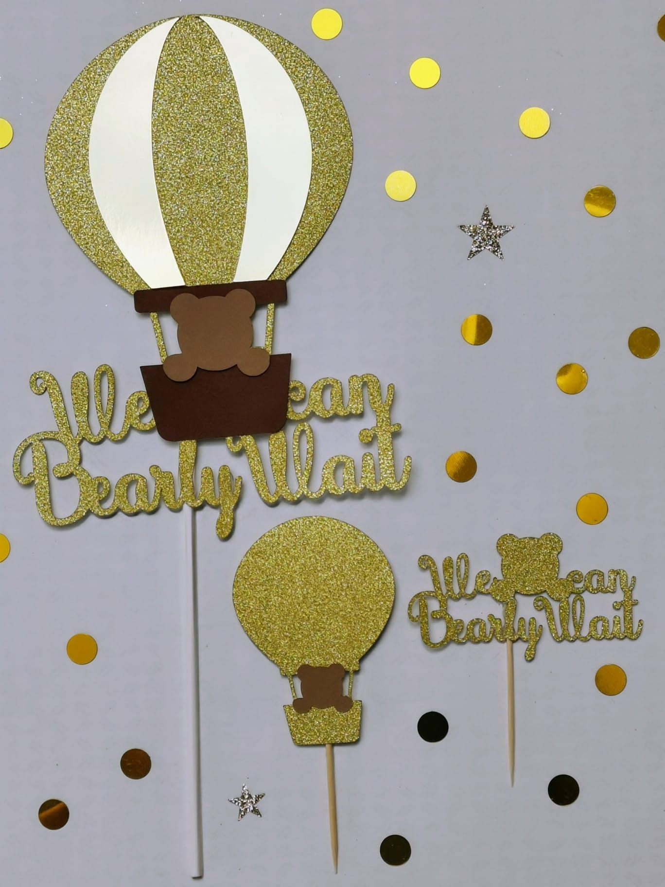 Zauberhaftes 'We Can Bearly Wait' Heißluftballon Cake Topper-Set